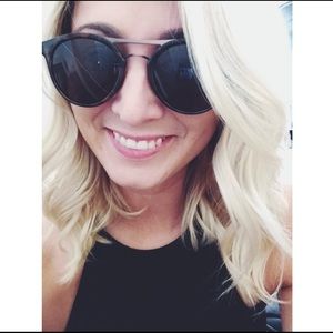 Meet your Posher, Melissa